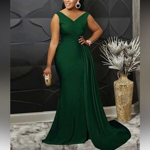 Elegant Green Maxi Dress
